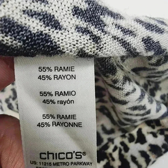 Chico's Leopard Wrap Front Long Sleeve Sweater Top Women's 1/ M - Picture 7 of 8